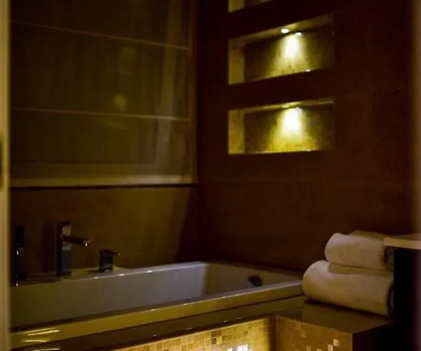 Aurora & Tramonto 招待所 4*