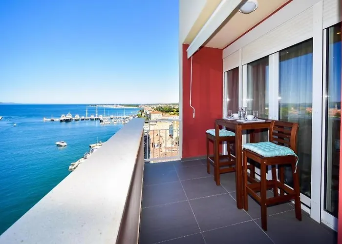 Aurora & Tramonto 招待所 4*